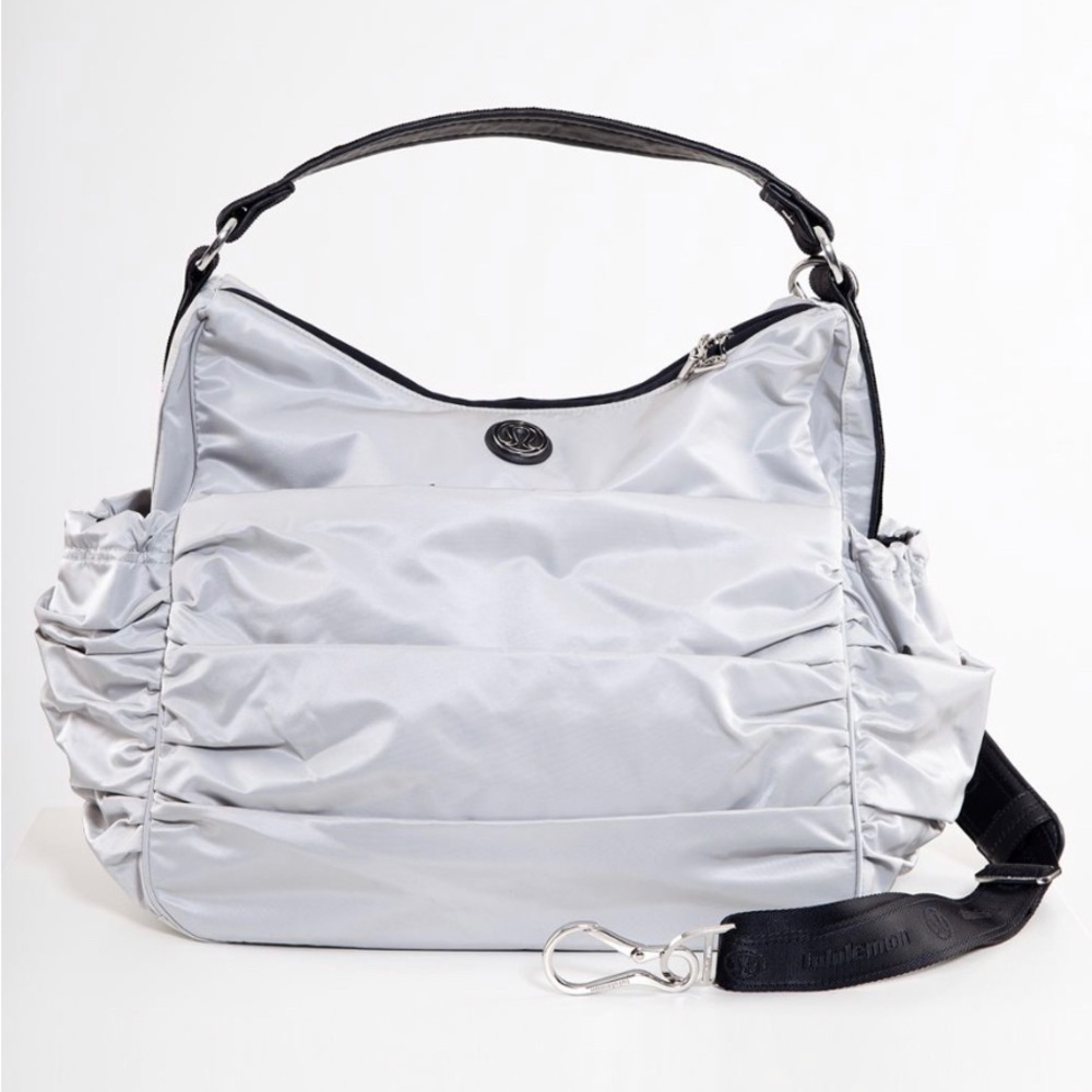 Lululemon Arabesque Bag, Silver Spoon. Rare find in this condition!